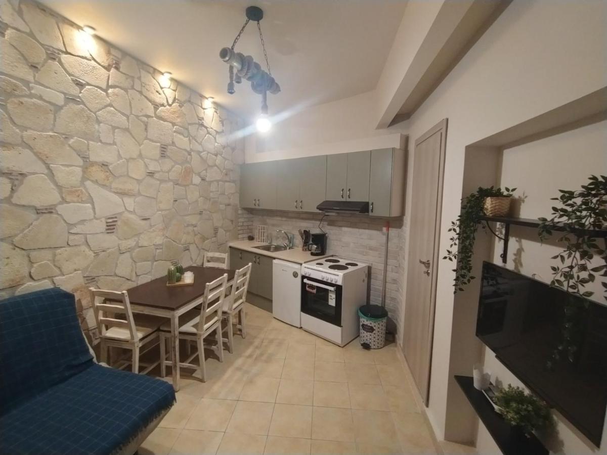 Sofias Cute House Apartment Thessaloniki Exterior photo